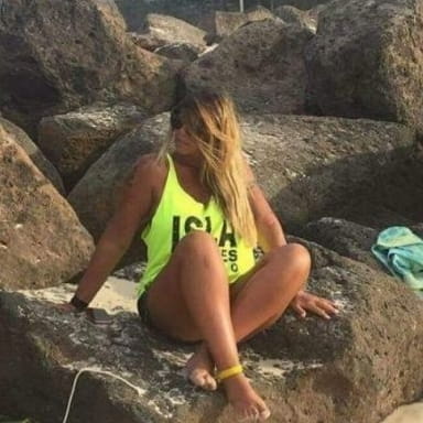 מטפל/ת בכוסות רוח - לני לוי